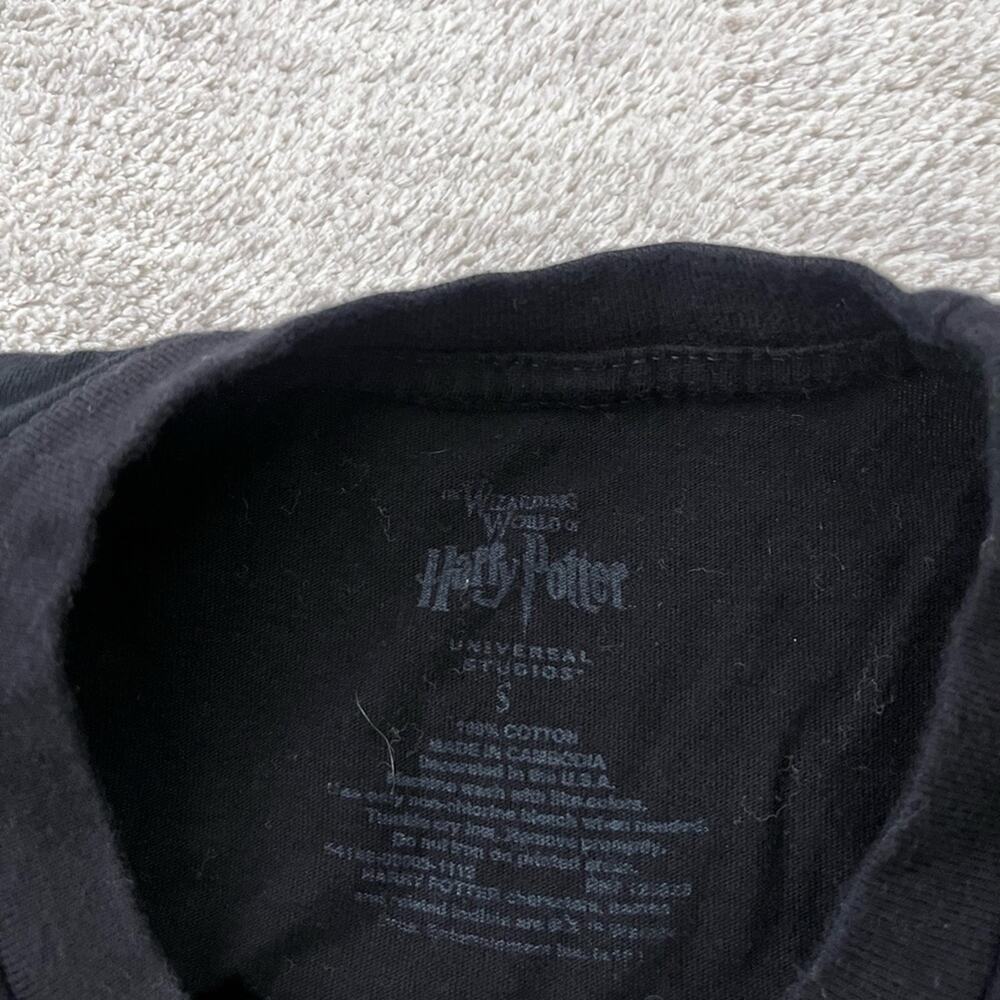Hagrid's Magical Creatures Motorbike Adventure™ Adult T-Shirt Size S - Picture 3 of 3